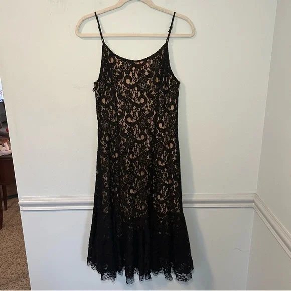 Anthropologie Moulinette Soeurs Cotrena Flounced Black Laced Dress Size 6 - Picture 7 of 12